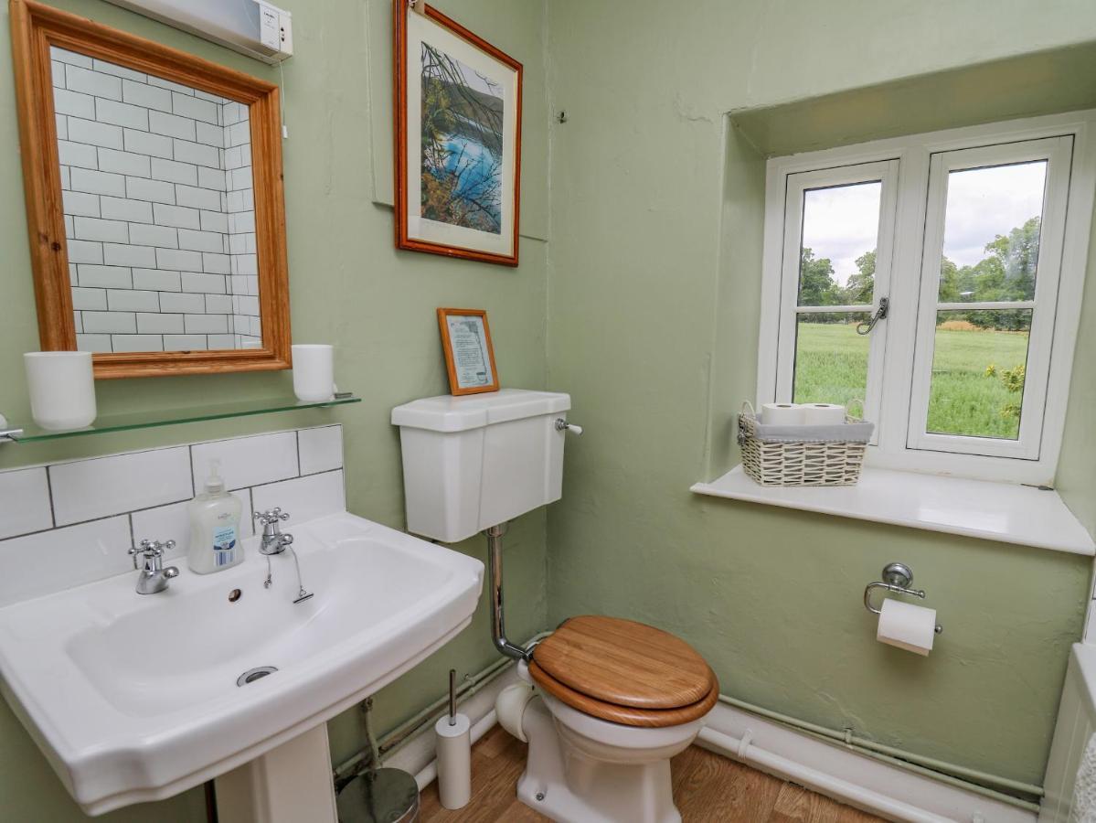 Llanwrthwl Byrdir Cottage מראה חיצוני תמונה